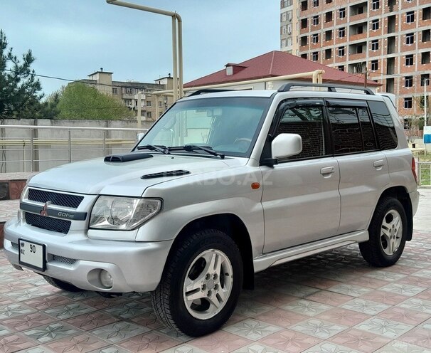 Mitsubishi Pajero io 2002, 240,000 km - 2.0 l - Bakı