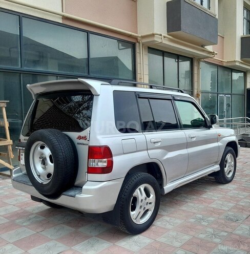 Mitsubishi Pajero io 2002, 240,000 km - 2.0 l - Bakı