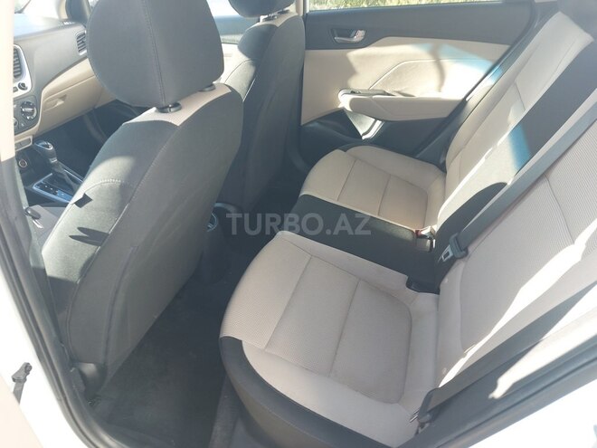Hyundai Accent 2018, 70,200 km - 1.6 l - Bakı
