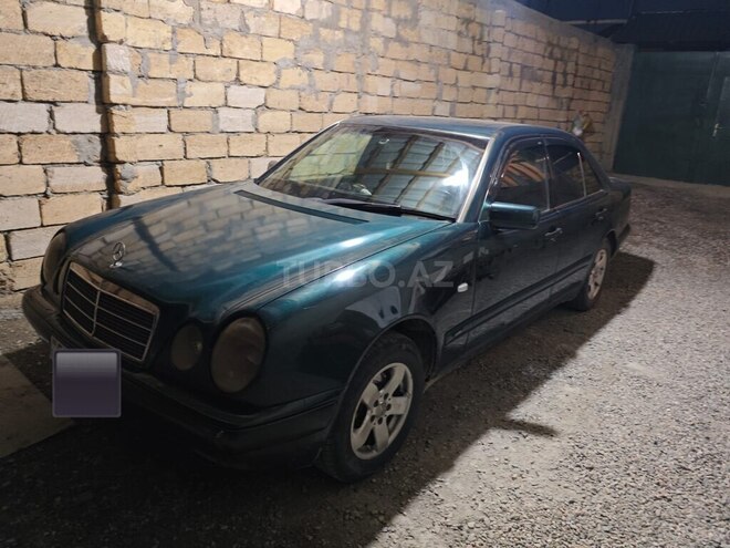 Mercedes E 200 1996, 300,000 km - 2.0 l - Sumqayıt