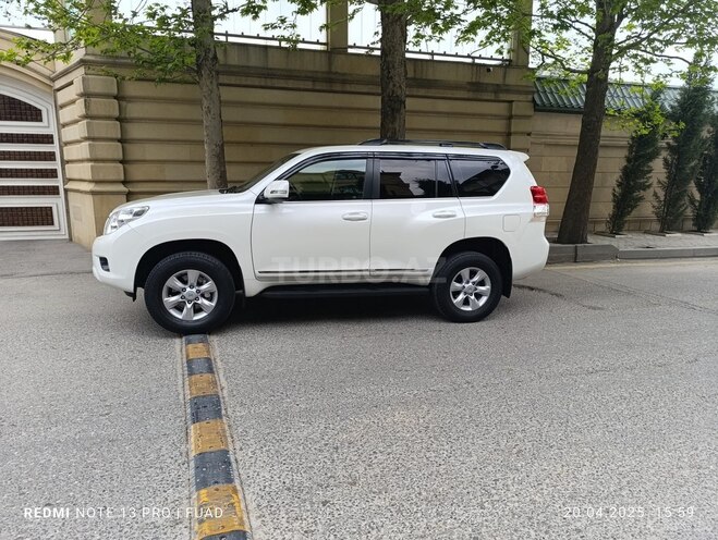 Toyota Land Cruiser Prado 2013, 185,000 km - 2.7 л - Bakı