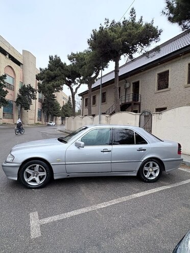 Mercedes C 240 1998, 291,000 km - 2.4 l - Bakı