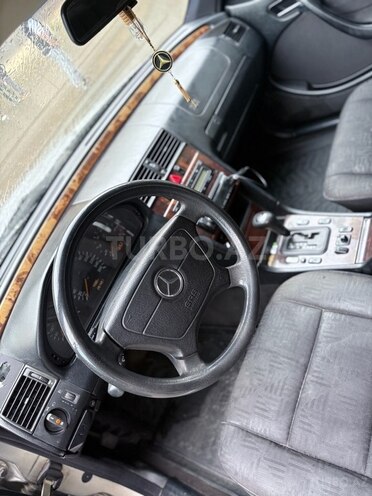 Mercedes C 240 1998, 291,000 km - 2.4 l - Bakı