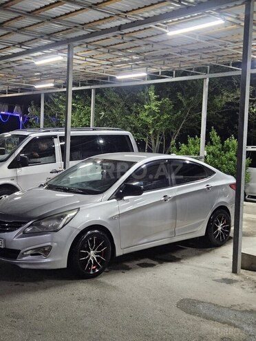 Hyundai Accent 2015, 260,000 km - 1.6 л - Sumqayıt