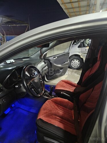 Hyundai Accent 2015, 260,000 km - 1.6 л - Sumqayıt