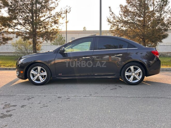 Chevrolet Cruze 2013, 272,000 km - 1.4 l - Şirvan