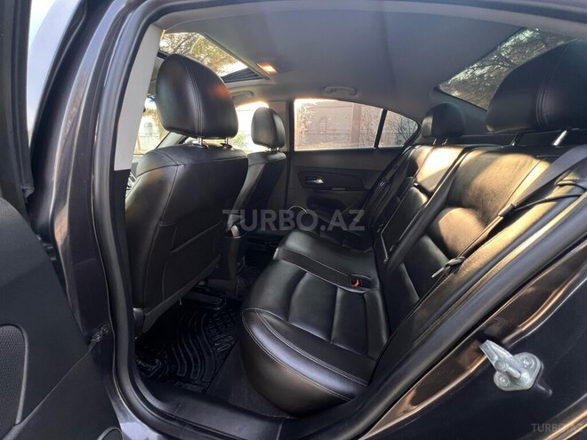 Chevrolet Cruze 2013, 272,000 km - 1.4 l - Şirvan