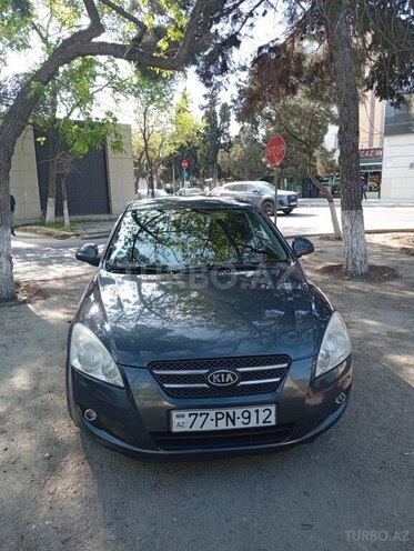 Kia Ceed 2009, 305,000 km - 1.4 л - Sumqayıt