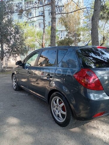 Kia Ceed 2009, 305,000 km - 1.4 л - Sumqayıt