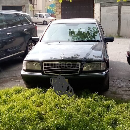 Mercedes C 240 2000, 350,000 km - 2.4 l - Göyçay