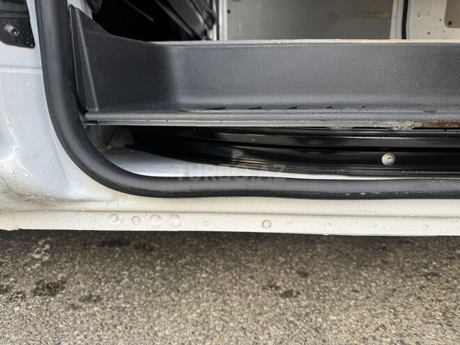 Mercedes Vito 114 2018, 309,000 km - 2.2 l - Bakı
