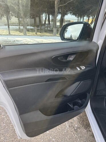 Mercedes Vito 114 2018, 309,000 km - 2.2 l - Bakı