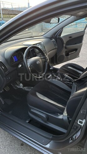 Hyundai i30 2009, 283,000 km - 1.6 l - Quba