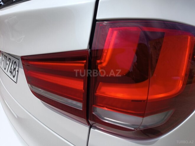 BMW X5-8