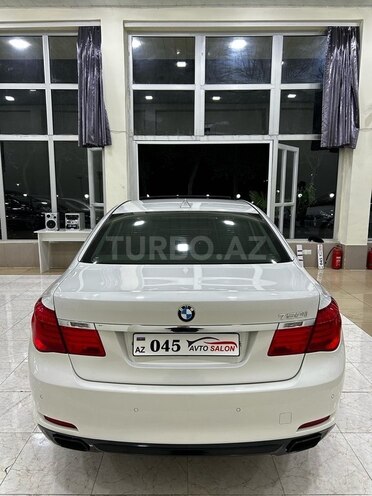 BMW 750 2011, 178,000 km - 4.4 l - Mingəçevir