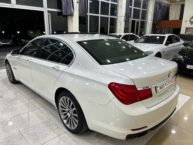 BMW 750 2011, 178,000 km - 4.4 l - Mingəçevir