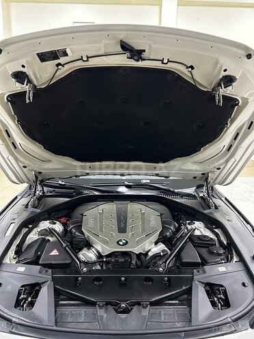 BMW 750 2011, 178,000 km - 4.4 l - Mingəçevir