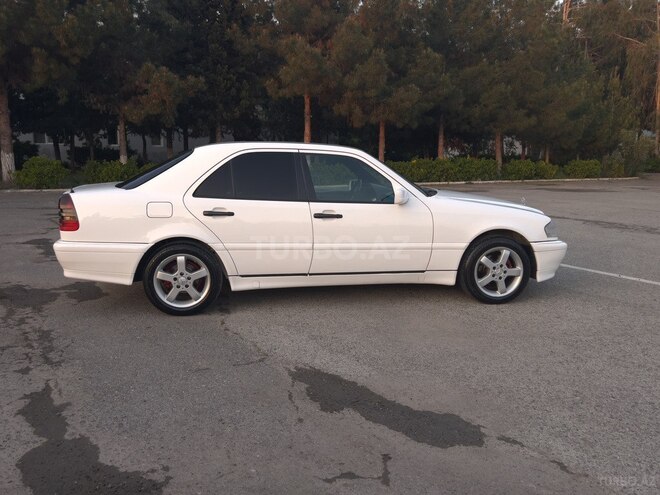 Mercedes C 180 1998, 756,458 km - 1.8 l - Sabirabad