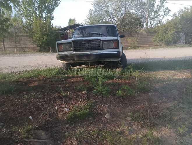 LADA (VAZ) 2107 2003, 260,000 km - 1.3 l - Füzuli