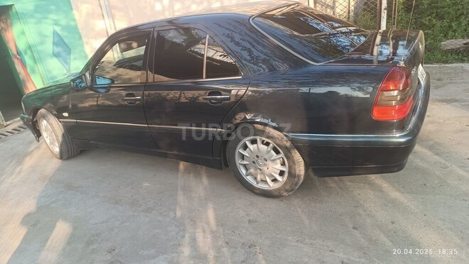 Mercedes C 240 1998, 142,132 km - 2.4 l - Şəmkir