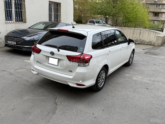 Toyota Corolla Fielder 2015, 83,000 km - 1.5 l - Bakı