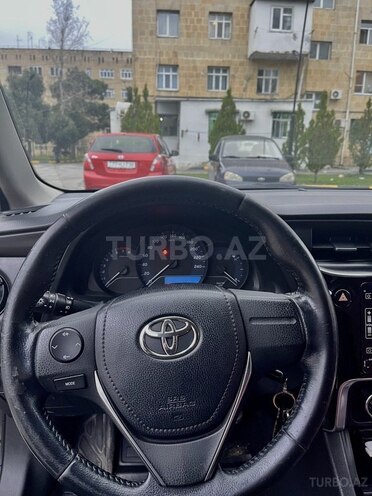 Toyota Corolla 2017, 178,750 km - 1.6 l - Bakı