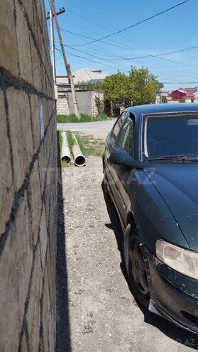 Opel Vectra 1999, 530,000 km - 1.6 l - Quba