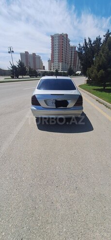 Mercedes E 220 d 2005, 317,000 km - 2.2 l - Bakı