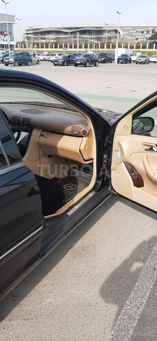 Mercedes C 240 2001, 257,000 km - 2.6 l - Bakı