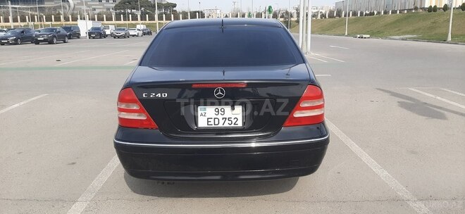 Mercedes C 240 2001, 257,000 km - 2.6 l - Bakı