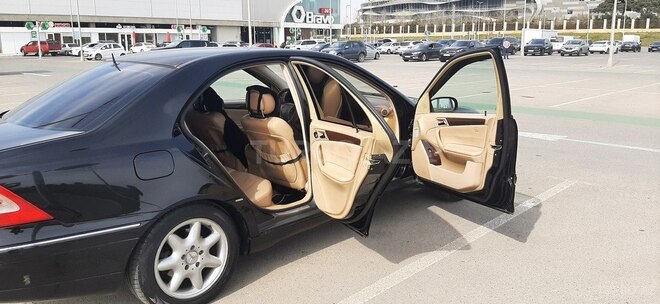 Mercedes C 240 2001, 257,000 km - 2.6 l - Bakı