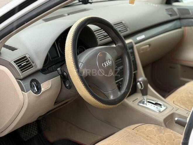 Audi A4 2002, 220,000 km - 1.8 l - Bakı