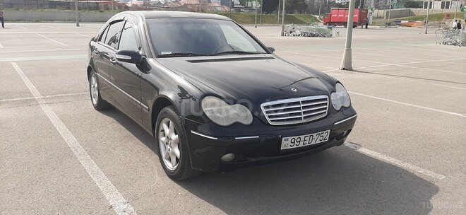 Mercedes C 240 2001, 257,000 km - 2.6 l - Bakı