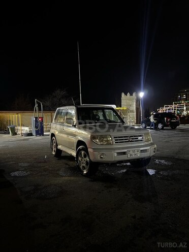 Mitsubishi Pajero io 2000, 255,000 km - 1.8 l - Sumqayıt