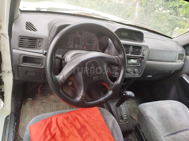 Mitsubishi Pajero io 2001, 250,000 km - 2.0 л - Şəki