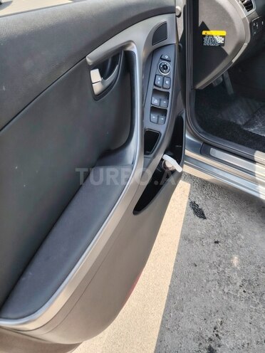 Hyundai Avante 2015, 143,000 km - 1.6 l - Gəncə