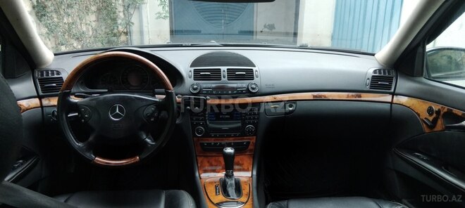Mercedes E 270 2002, 524,000 km - 2.7 l - Bakı