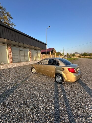 Kia Rio 2008, 350,000 km - 1.4 l - Qəbələ