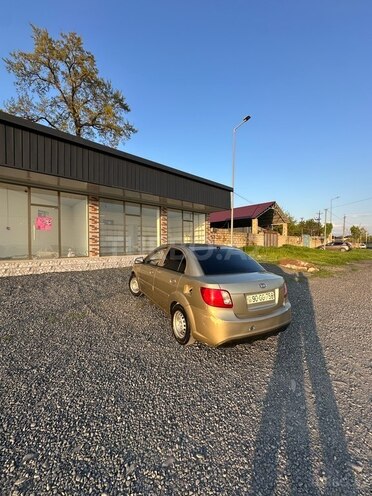 Kia Rio 2008, 350,000 km - 1.4 l - Qəbələ