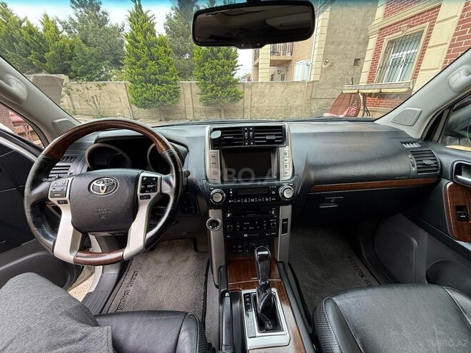 Toyota Land Cruiser Prado 2013, 270,000 km - 4.0 л - Bakı