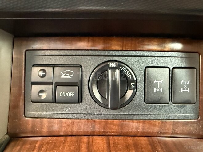 Toyota Land Cruiser Prado 2013, 270,000 km - 4.0 л - Bakı