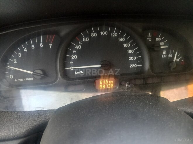 Opel Vectra 1997, 198,000 km - 2.0 l - Bakı