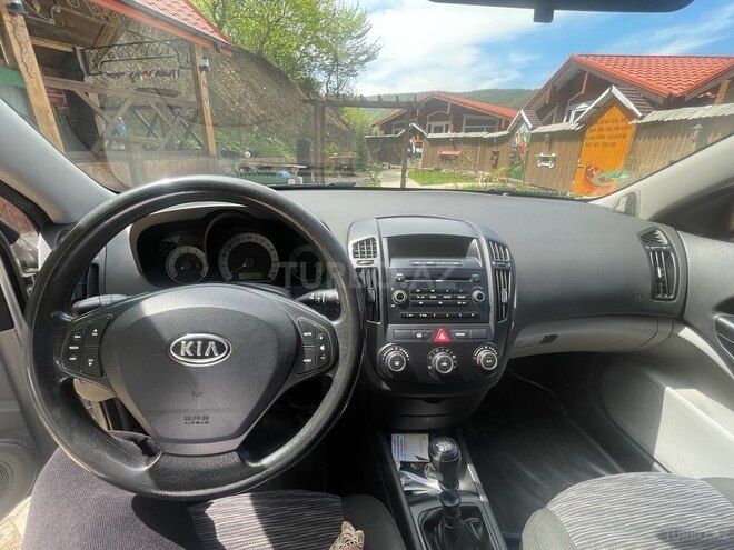 Kia Ceed 2008, 200,000 km - 1.6 л - Quba