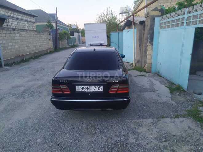 Mercedes E 220 d 1999, 370,000 km - 2.2 л - Bərdə