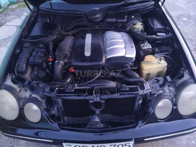 Mercedes E 220 d 1999, 370,000 km - 2.2 л - Bərdə