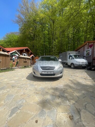 Kia Ceed 2008, 200,000 km - 1.6 л - Quba