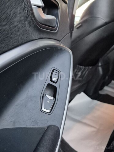 Hyundai Santa Fe 2012, 237,969 km - 2.0 л - Salyan