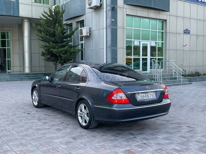 Mercedes E 220 d-7
