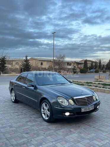 Mercedes E 220 d-3