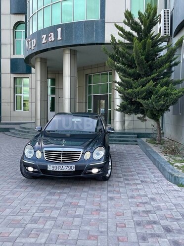 Mercedes E 220 d-2